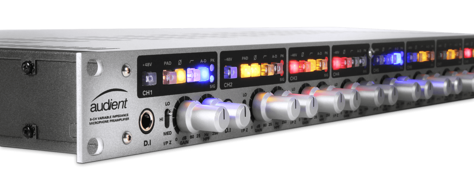 Audient ASP880 con ocho preamplificadores de alta gama para estudios.