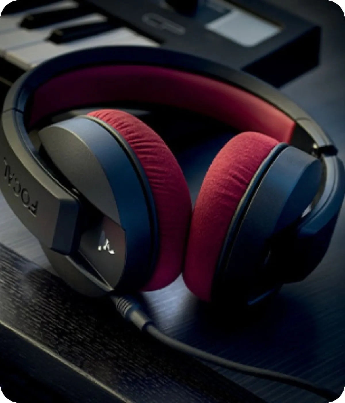 Audífonos Focal Listen Pro ideales para monitoreo y grabación en estudio