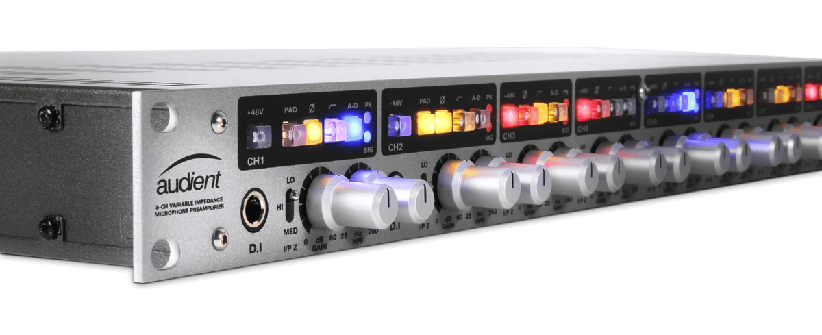 Audient ASP880 con ocho preamplificadores de alta gama para estudios.